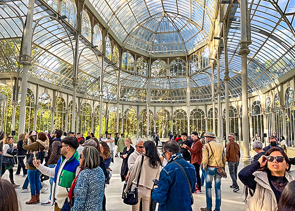 Palacio De Cristal in El Retiro Park